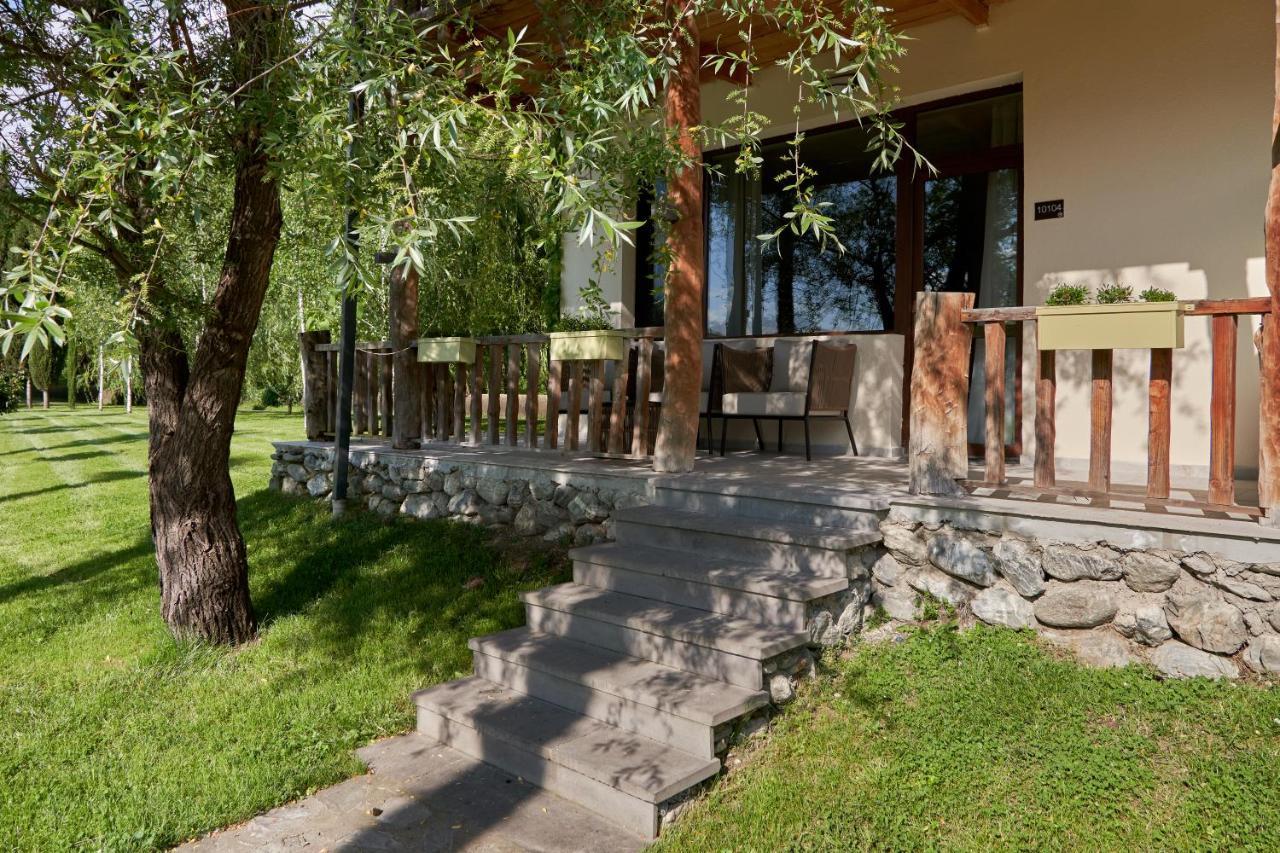 Lopota Lake Resort & Spa Napareuli Extérieur photo The entrance to the house of the writer in the village of Viduše